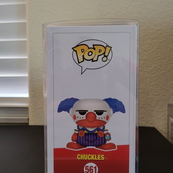 Chuckles Summer Convention Shared (Amazon) Exclusive Funko Pop - Picture 4 of 6
